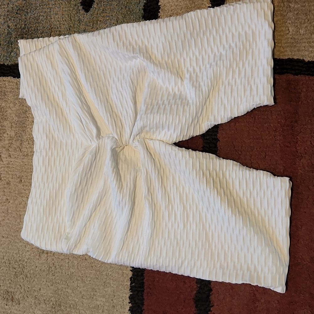 White Leggings with butt cinch Size Medium